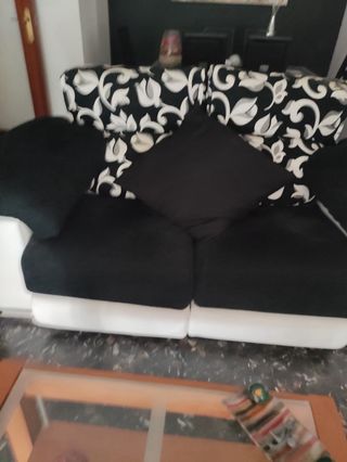 Sofás cama 2 plazas blanco-negro. URGE VENTA