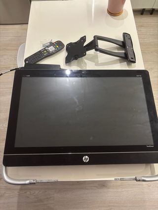 HP Pavilion 23-f0000 All-in-One