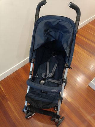 Silla paseo Cybex ligera azul marino