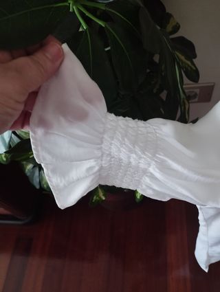 Blusa blanca violeta by mango