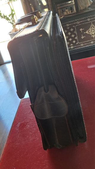 Cartera Orbis Piel Negra Marrón