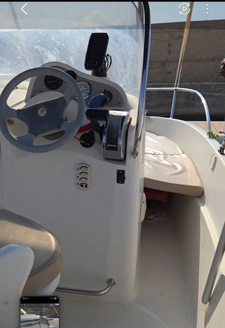 Quicksilver 525 Flamingo + Remolque