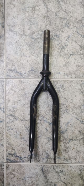 Horquilla Monty kamel- Magura