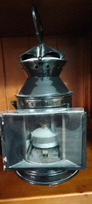 Antiguo farol de gejes estación y trenes