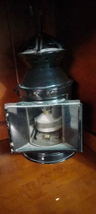 Antiguo farol de gejes estación y trenes