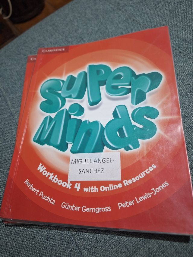 Super Minds Level 4 Student's Book with DVD-ROM