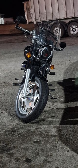 Moto Hyosung Aquila GV250