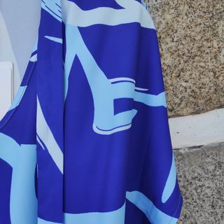 Blusa Azul c/ Estampa - XL - 6€