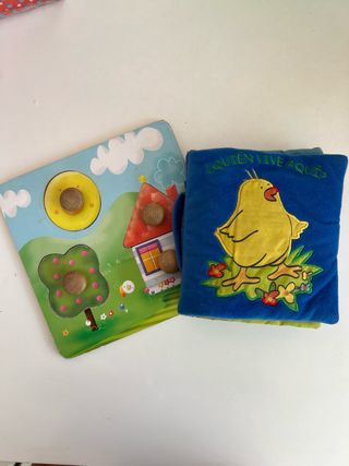 Libros y puzzle infantil