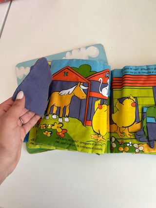 Libros y puzzle infantil