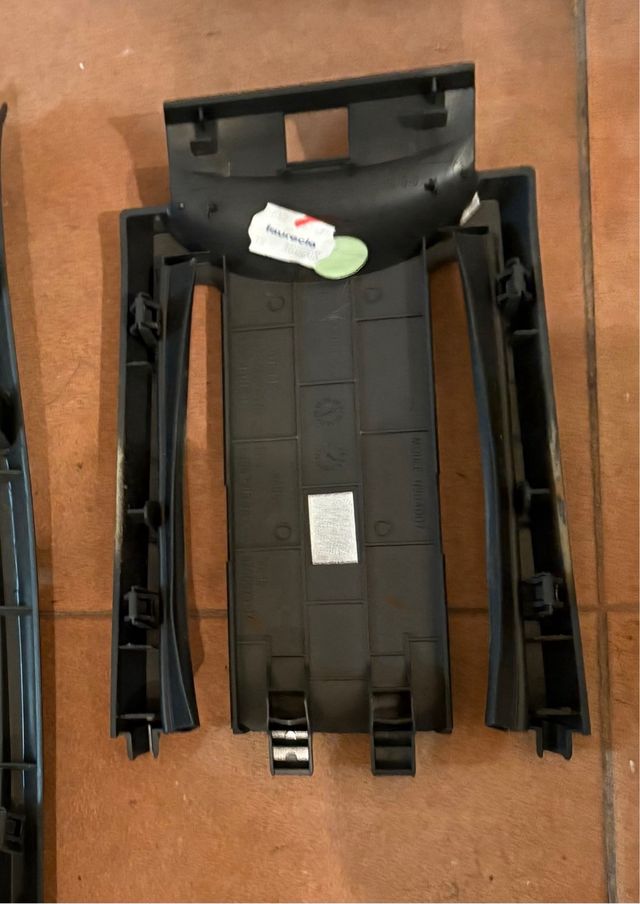 Plastico freno mano Megane II