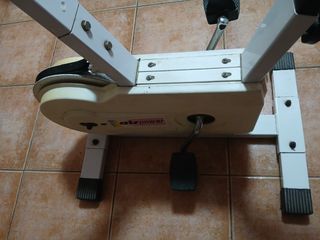 Bicicleta estática ejercicio