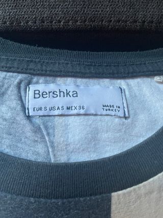 Camiseta Bershka a rayas Beige y negro – Talla S