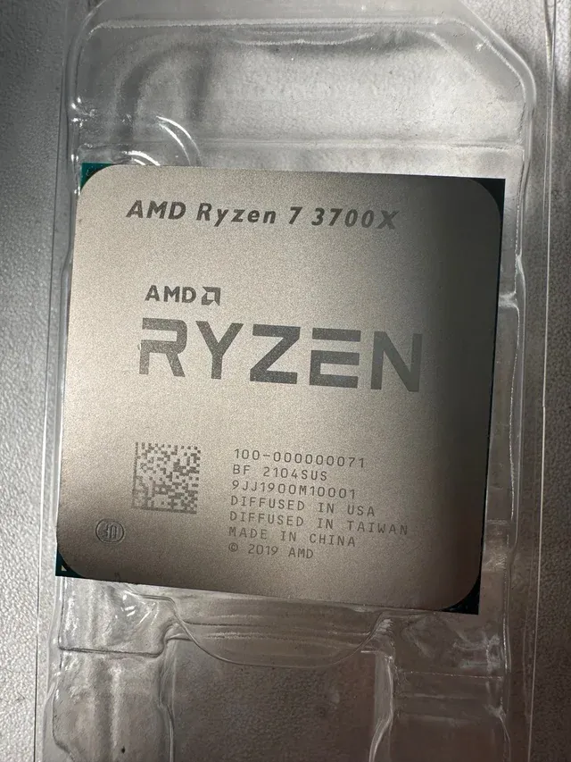 AMD Ryzen 7 3700X 3.6GHz M10001