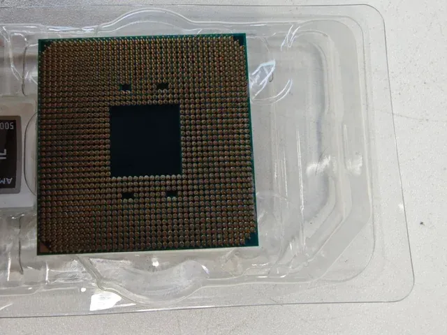 AMD Ryzen 7 1700X - Processador 3.4GHz O70102