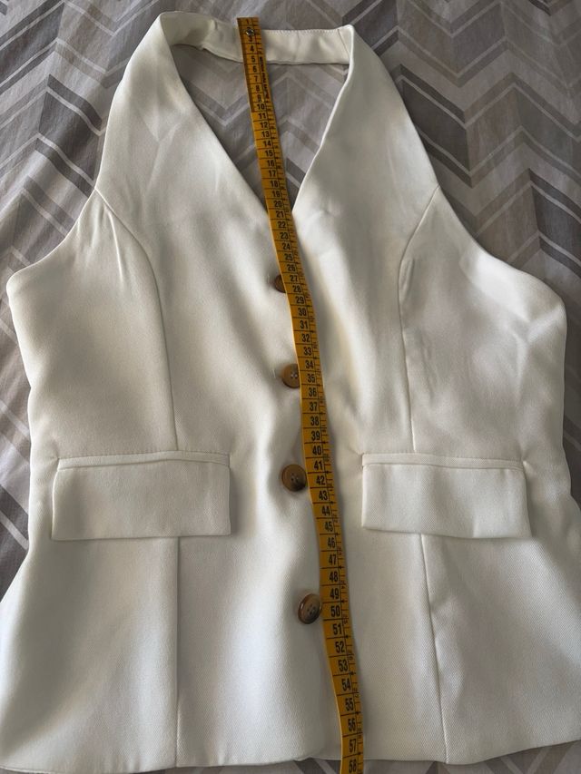 Conjunto blanco chaleco y pantalón T.M