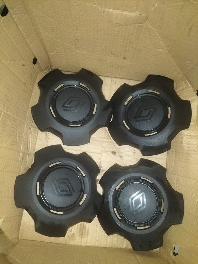 Tapacubos Renault Trafic (8unidades)