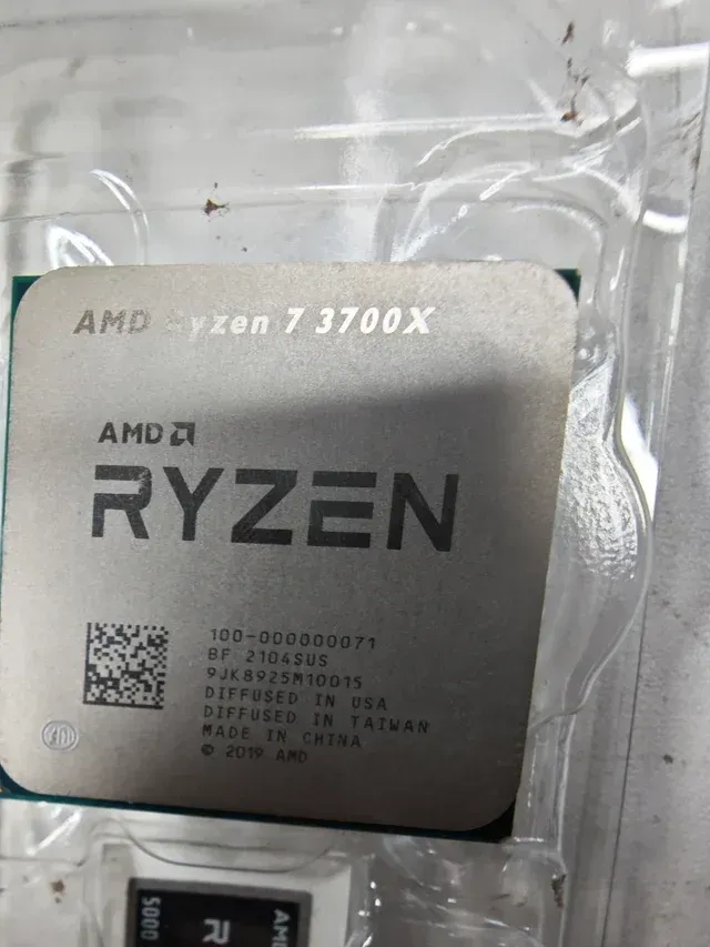 AMD Ryzen 7 3700X 3.6GHz M10015