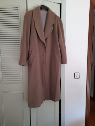 Abrigo beige largo
