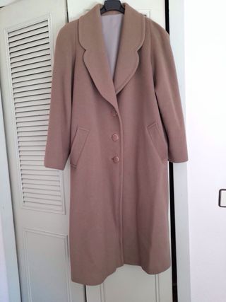 Abrigo beige largo