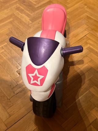 Moto correpasillos Feber infantil