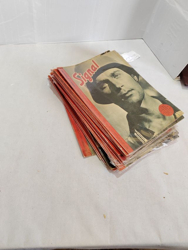 Revistas Signal 2* Guerra Mundial  Division Azul.