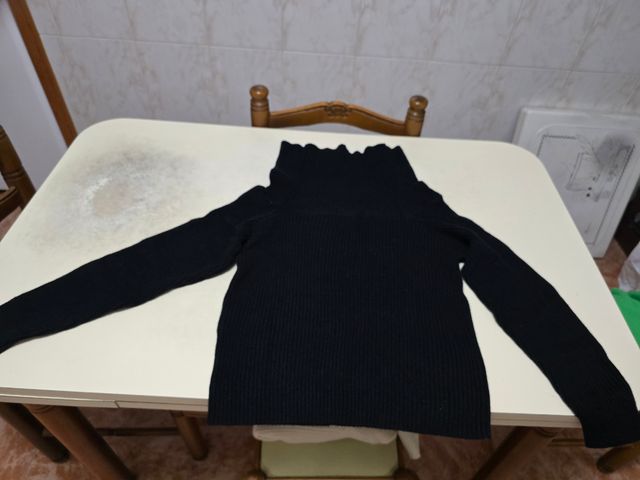 3 Jerséis cuello alto: blanco, negro, verde