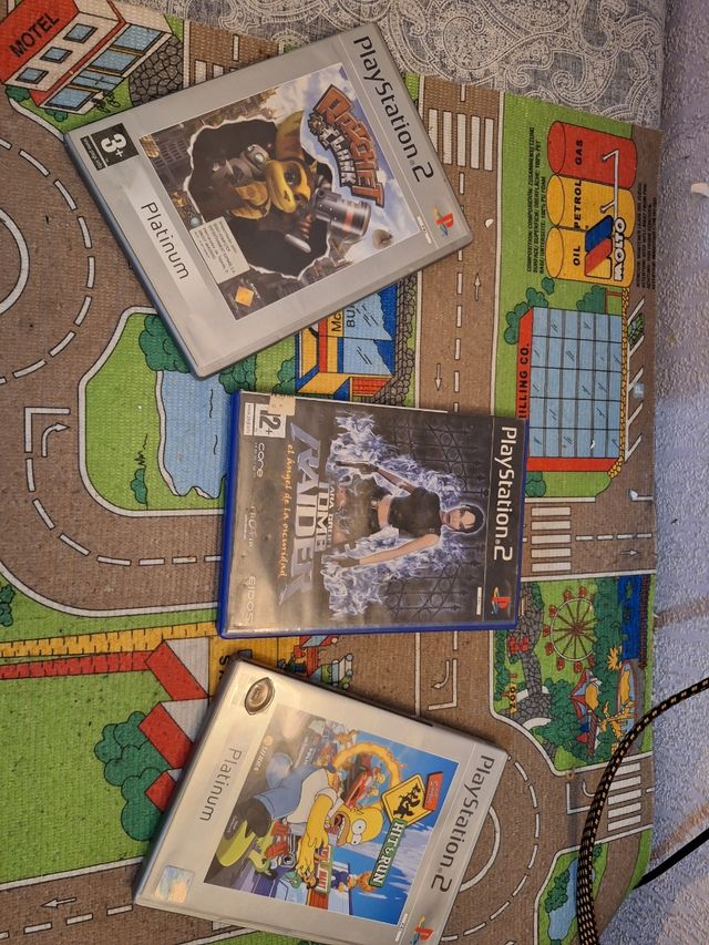 PS2: Ratchet, Lara Croft, Simpsons