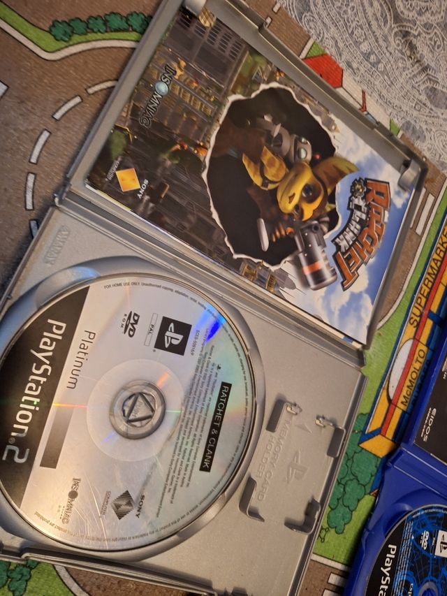 PS2: Ratchet, Lara Croft, Simpsons