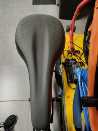 Sillín Giant Romero 142mm - Nuevo