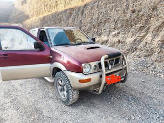 Nissan Terrano II 1998