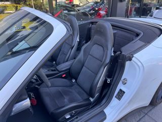 PORSCHE 911 Carrera GTS Cabriolet