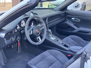 PORSCHE 911 Carrera GTS Cabriolet