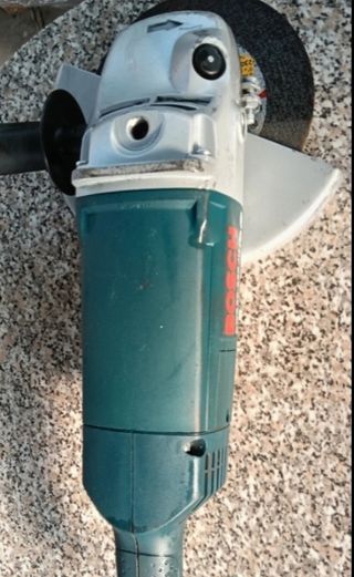 Bosch Smerigliatrice Angolare
GWS 20-230 JH