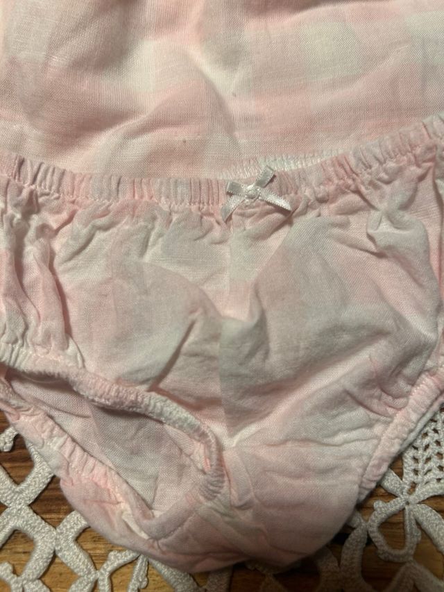 Vestito rosa e bianco per bambina