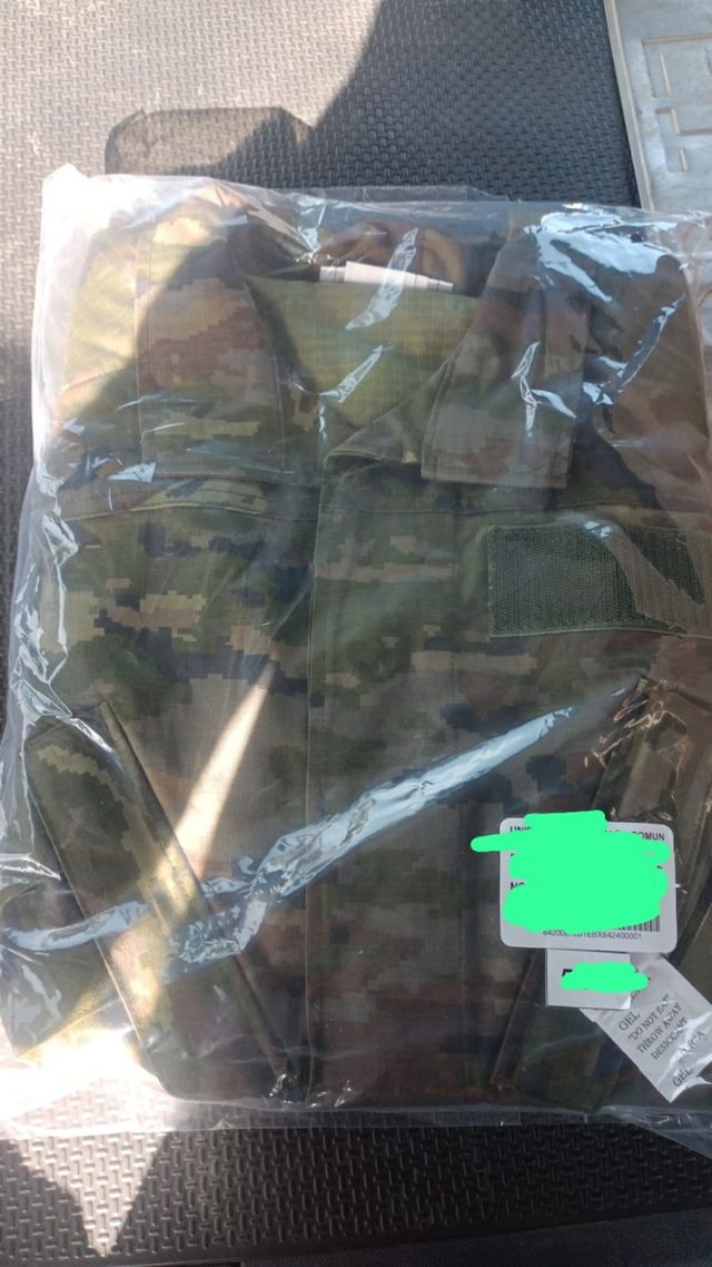 Traje y botas militares talla 42