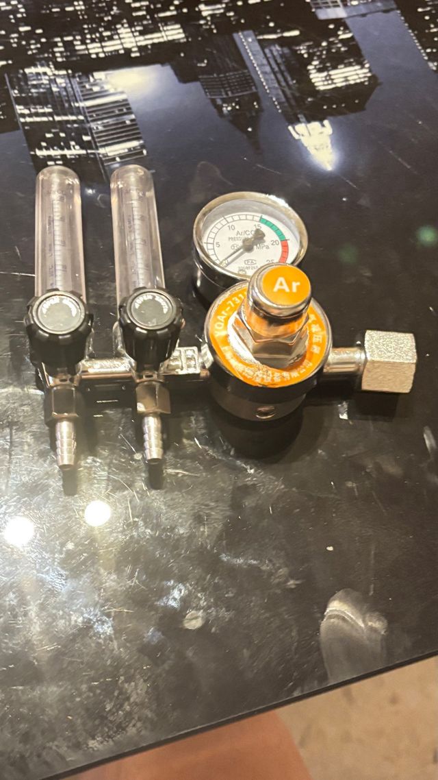 Regulador de gases Ar/CO2