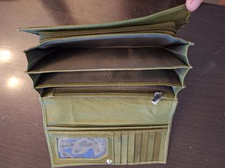 Cartera verde oliva