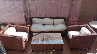 Sofá jardín 3 plazas+ 2 sillones individuales+mesa