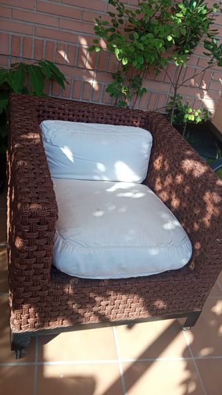 Sofá jardín 3 plazas+ 2 sillones individuales+mesa