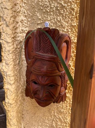 Máscaras Aztecas Talladas a Mano