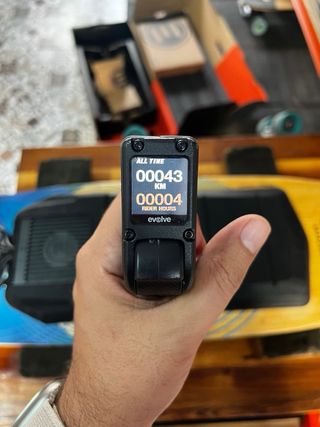 Evolve Onirique x Loaded: Skate Eléctrico