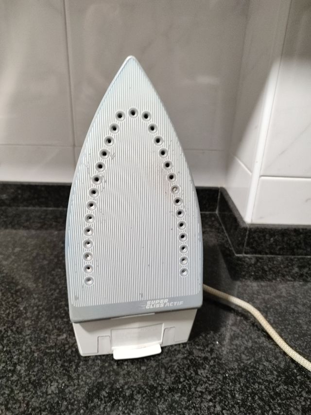 Plancha Tefal Ultragliss 30