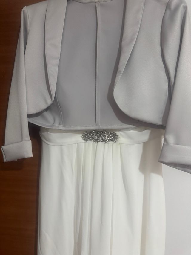 Vestido ceremonia blanco+bolero gris