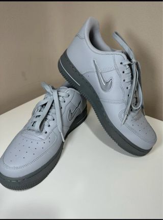 Nike Air Force 1 Gris Plata