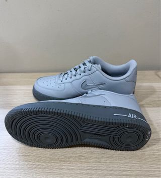 Nike Air Force 1 Gris Plata