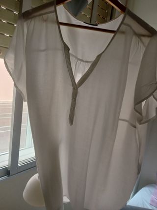 Blusa blanca,manga corta