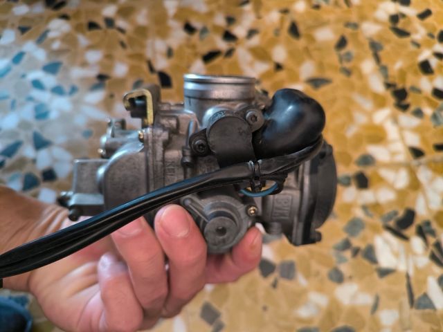 Carburatore Keihin CVK 37