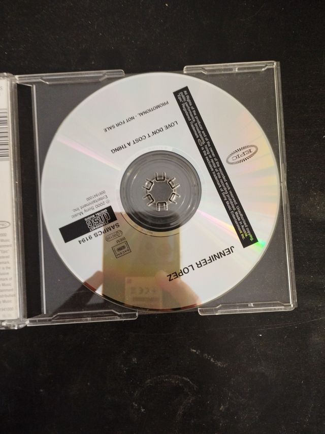 CD Jennifer Lopez - Love Don't Cost a Thing