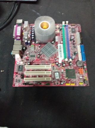 2 Placas Base PC MS-7037